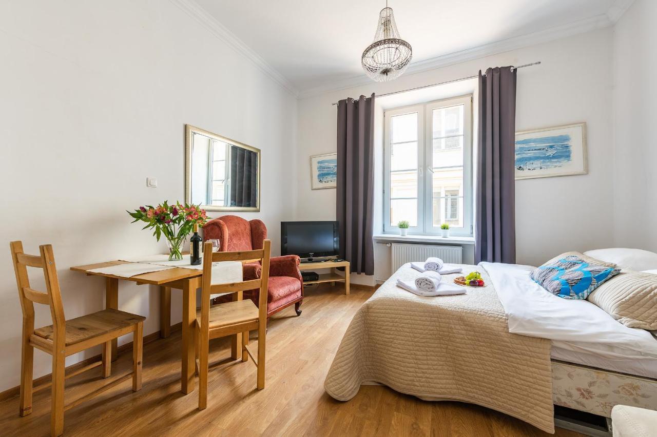 Miodowa Street P&O Serviced Apartments Варшава Екстериор снимка