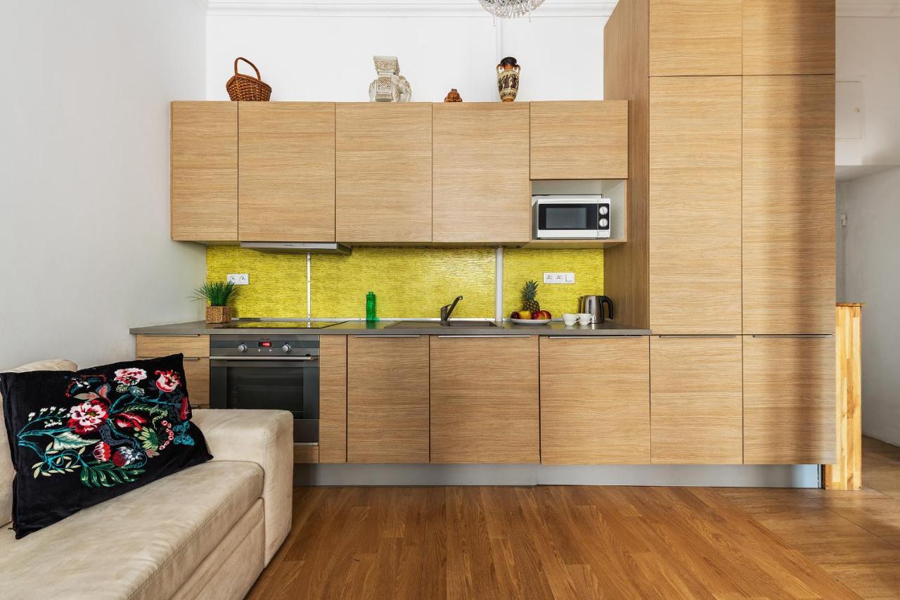 Miodowa Street P&O Serviced Apartments Варшава Екстериор снимка
